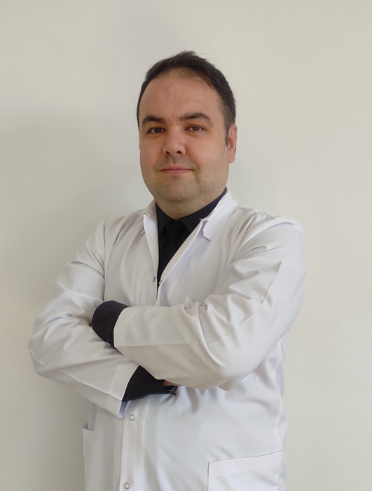 Önder Şenlikçi